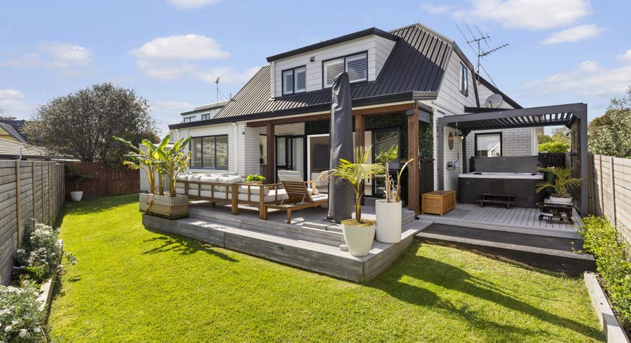  at 23A Solana Court, Botany Downs, Manukau City, Auckland