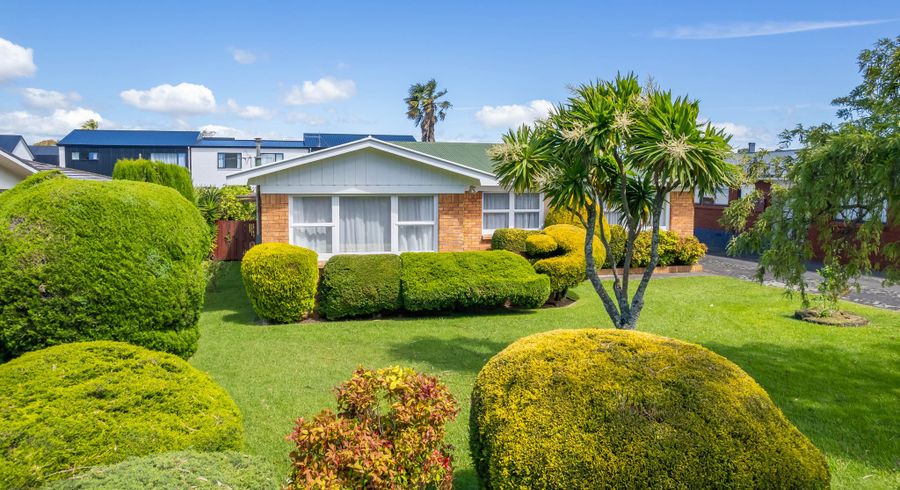  at 14 Clements Crescent, Queenwood, Hamilton, Waikato