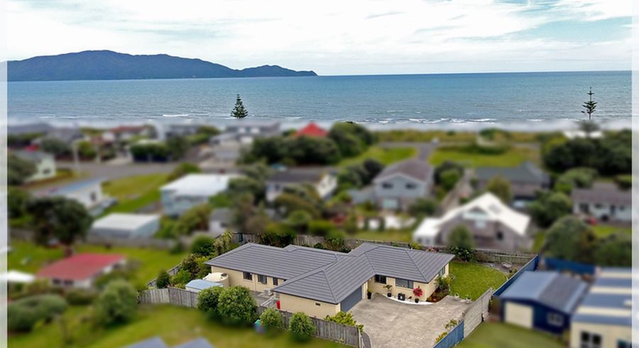  at 14 Adrian Grove, Waikanae Beach, Waikanae