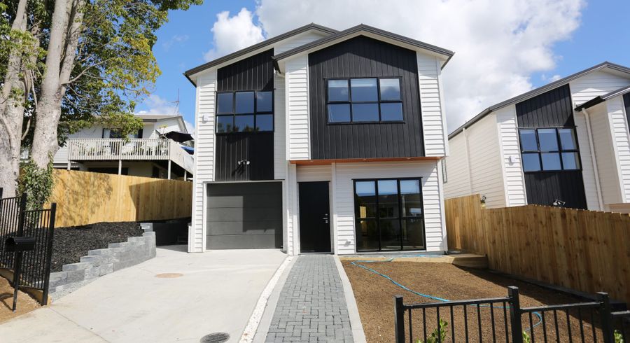  at 1B Kirkdale Place, Northcross, North Shore City, Auckland