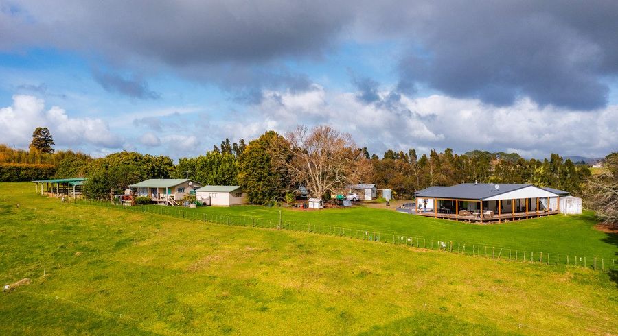  at 298 Red Hills Road, Henderson
