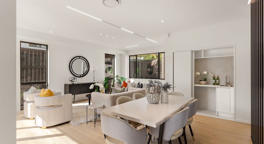  at 2/1 Montana Avenue, Murrays Bay, North Shore City, Auckland