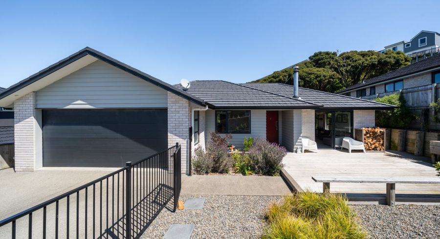  at 8 Topsail Way, Whitby, Porirua, Wellington