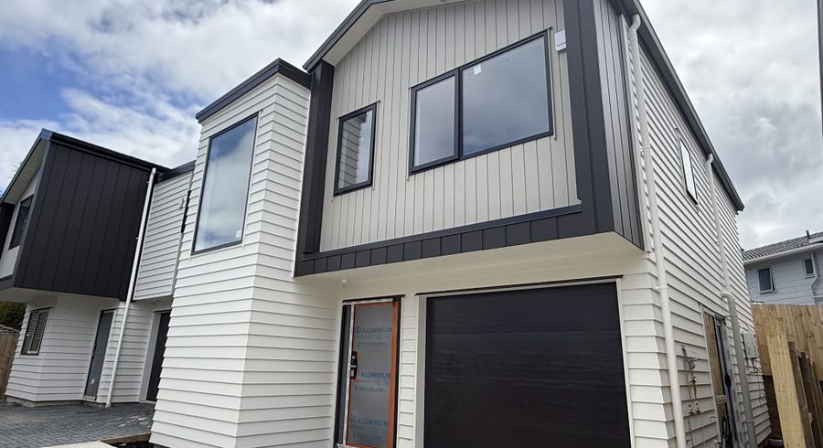  at 40B Normanton St, Glenfield, North Shore City, Auckland