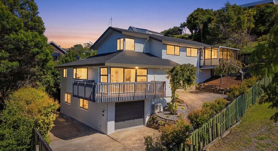  at 2 Seaford Place, Murrays Bay, North Shore City, Auckland