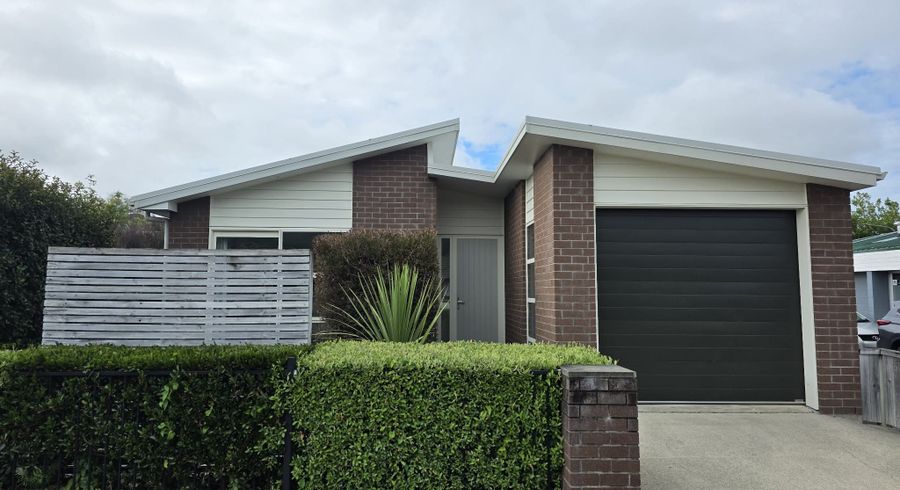  at 1/18 Sinclair Street, Ebdentown, Upper Hutt, Wellington