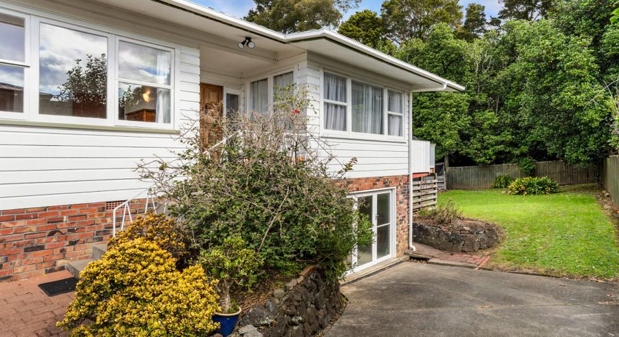  at 11 Hillcrest Grove, Hill Park, Manukau City, Auckland