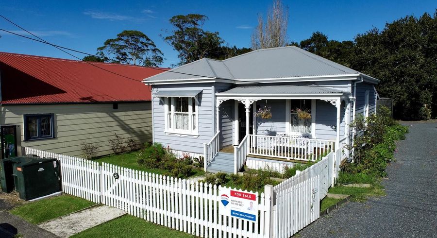  at 1 Franklin Road, Paparoa