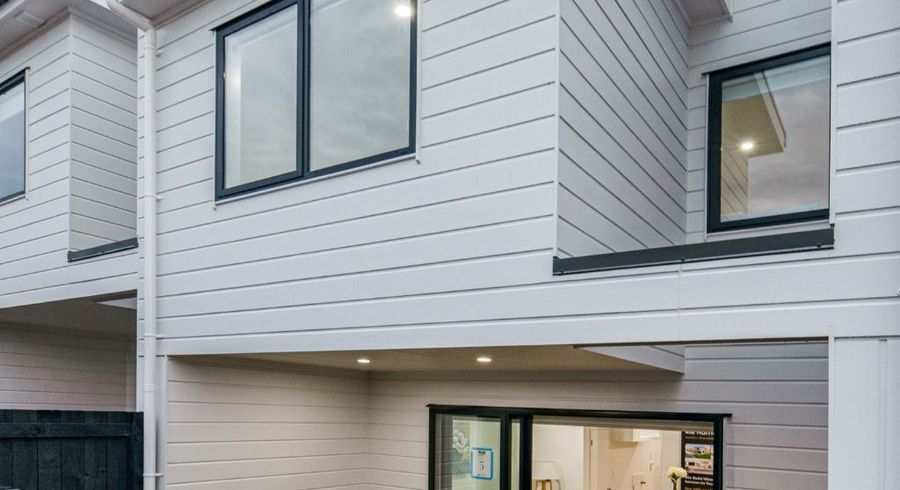  at 5/29 Tudor Rd, Henderson, Waitakere City, Auckland