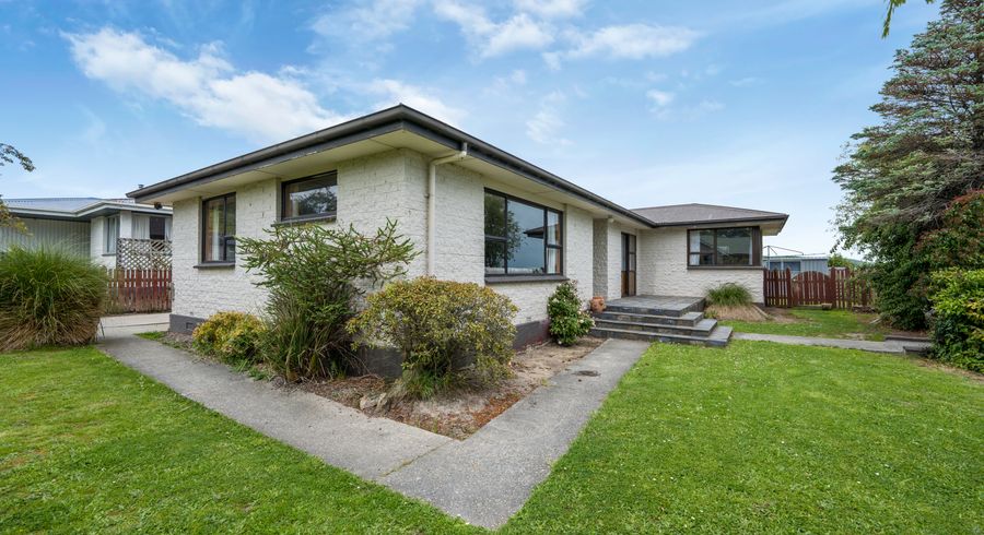  at 82 Walker Crescent, East Gore, Gore