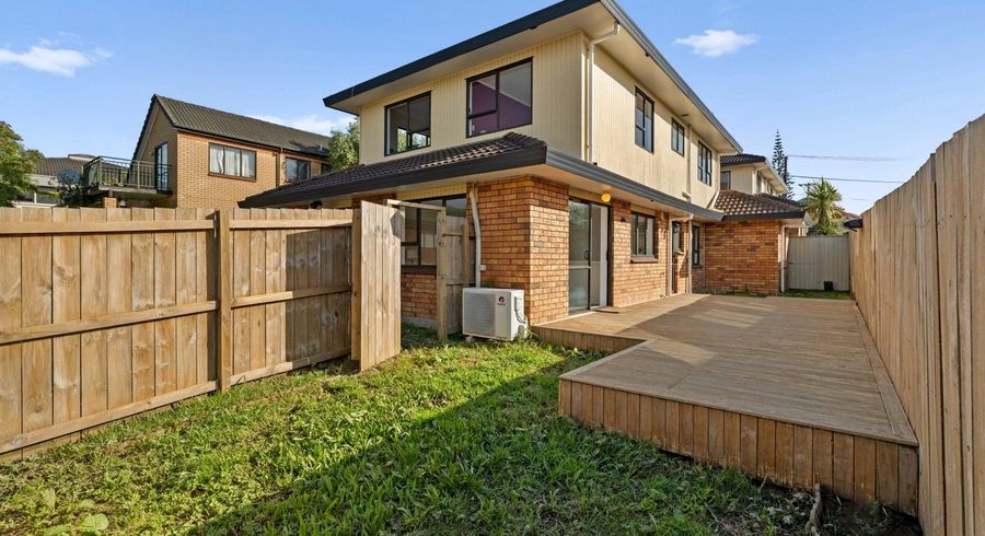  at 2/284 Richardson Road, Mount Roskill, Auckland City, Auckland