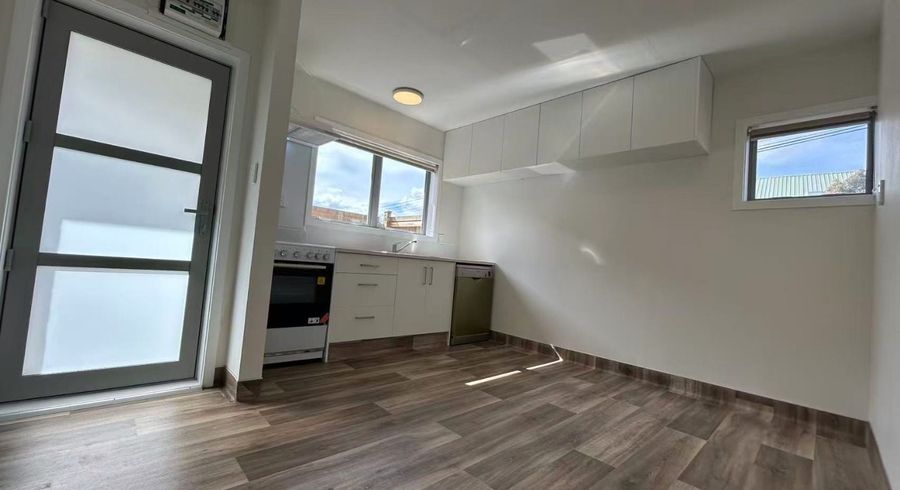  at 1/12A Lunn Avenue, Mount Wellington, Auckland City, Auckland