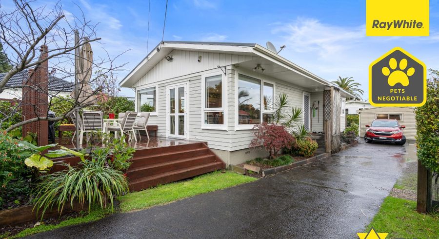  at 115 Vodanovich Road, Te Atatu South, Auckland