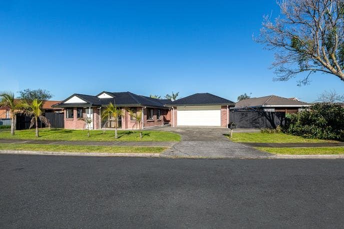  at 1 Waylen Place, Burswood, Manukau City, Auckland