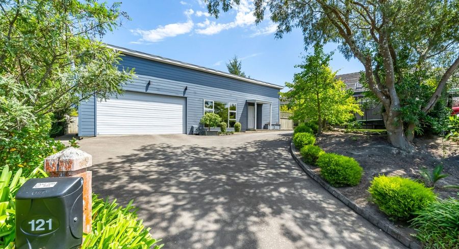  at 121 Hill Road, Belmont, Lower Hutt, Wellington