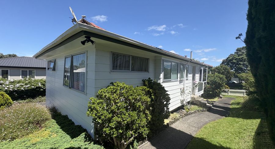  at 2 Garfield Road, Helensville, Rodney, Auckland
