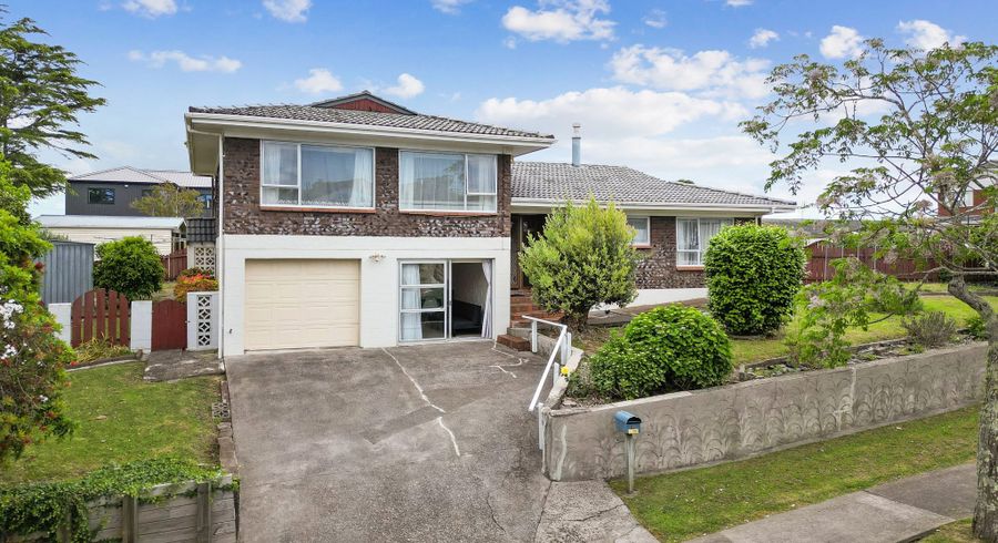  at 28 Wycherley Drive, Bucklands Beach, Auckland