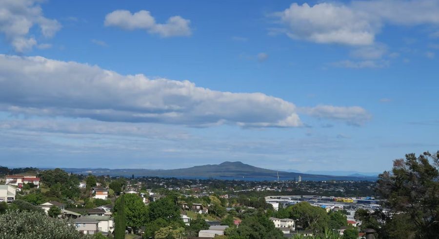  at Totara Vale, North Shore City, Auckland