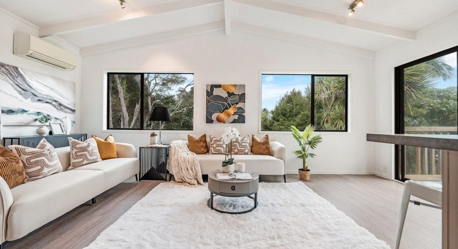  at 2/104 Ocean View Road, Hillcrest, North Shore City, Auckland