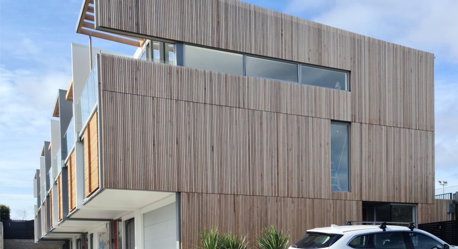  at 384D Kapiti Road, Paraparaumu Beach, Kapiti Coast, Wellington