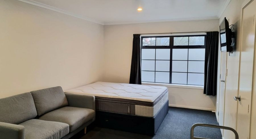  at 4/3 Liverpool Street, Hamilton Central, Hamilton