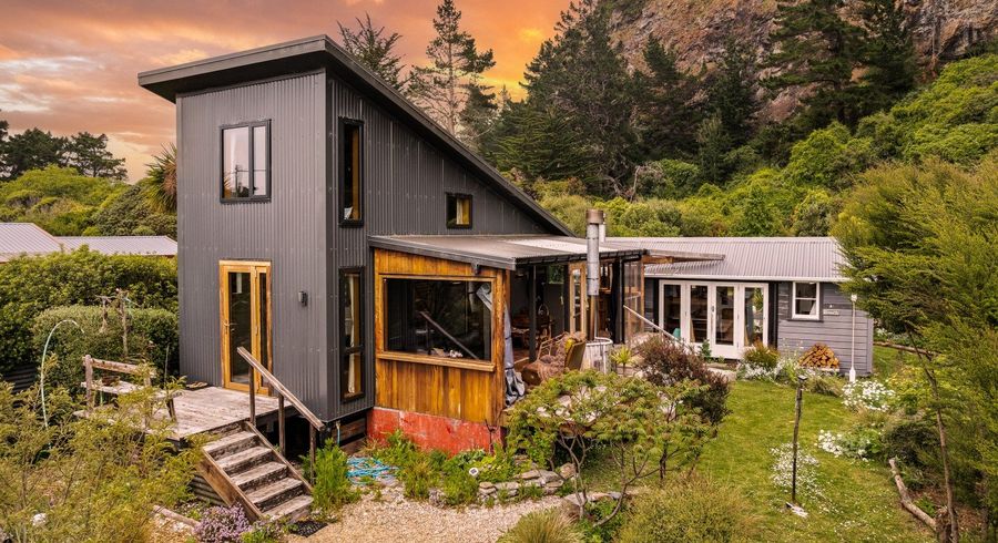  at 8 Beach Road, Long Beach, Dunedin, Otago