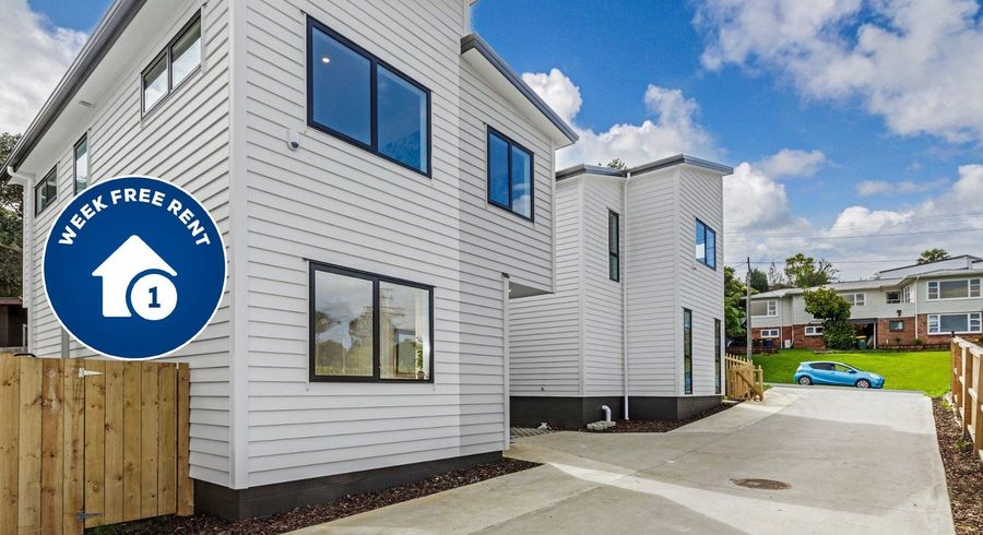  at 2/58 Sylvan Crescent, Te Atatu South, Waitakere City, Auckland