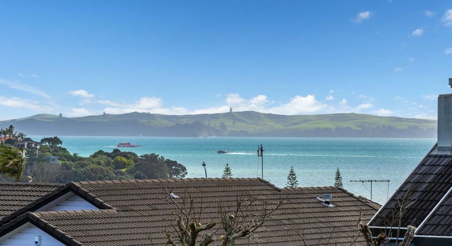  at 23 Gillard Place, Eastern Beach, Auckland