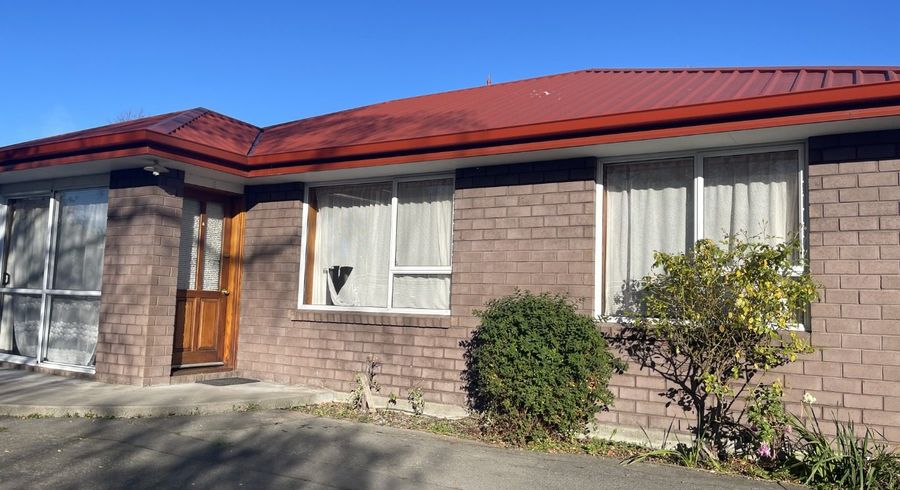  at 2/42 Division Street, Riccarton, Christchurch City, Canterbury