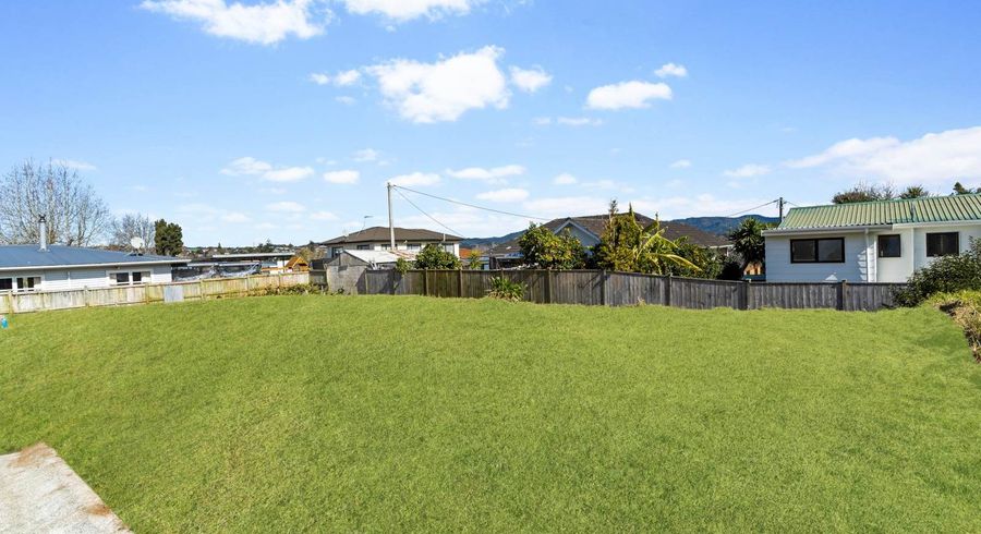  at 9 Ambrosia Avenue, Henderson, Waitakere City, Auckland