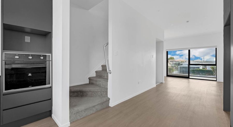  at 4/3 Cape Road, Mangere, Manukau City, Auckland