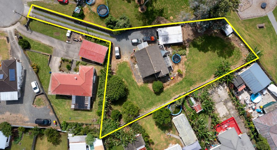  at 15 Gubb Place, Otara, Auckland