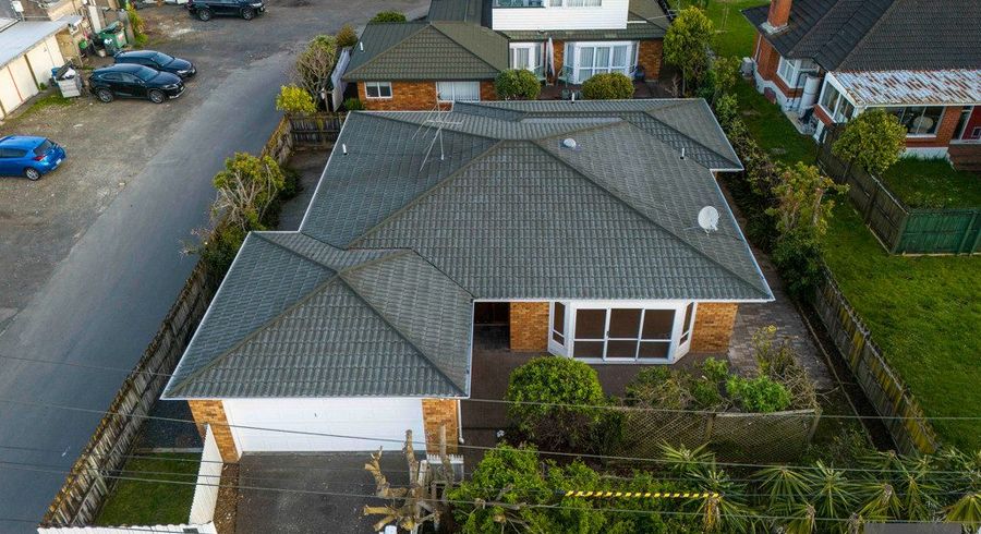  at 1/1 Church Road, Māngere Bridge, Auckland