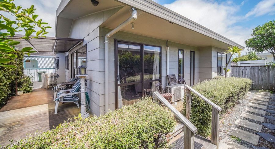  at 2/16 Palm Avenue, Stoke, Nelson