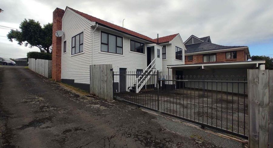  at 11 Dornwell Road, Three Kings, Auckland City, Auckland