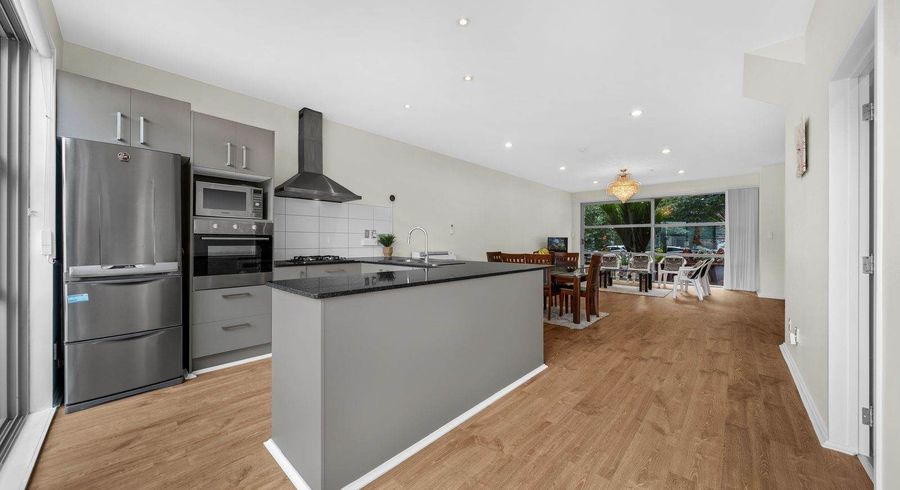  at 6 Kauri Drive, Takanini, Papakura, Auckland