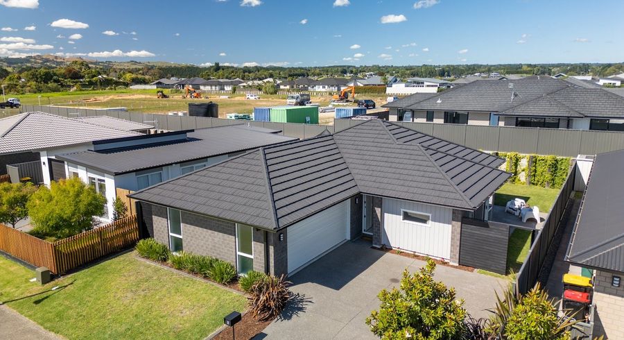  at 18 Tabraham Crescent, Pyes Pa, Tauranga, Bay Of Plenty