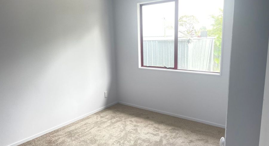  at 1/9 Waiari Road, Conifer Grove, Papakura, Auckland