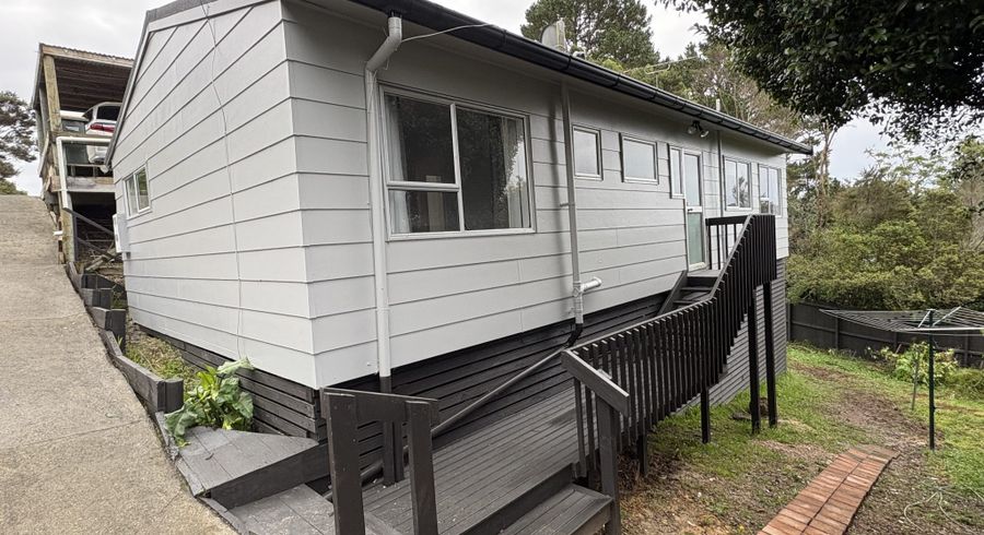  at 1/83 Manuka Road, Glenfield, North Shore City, Auckland