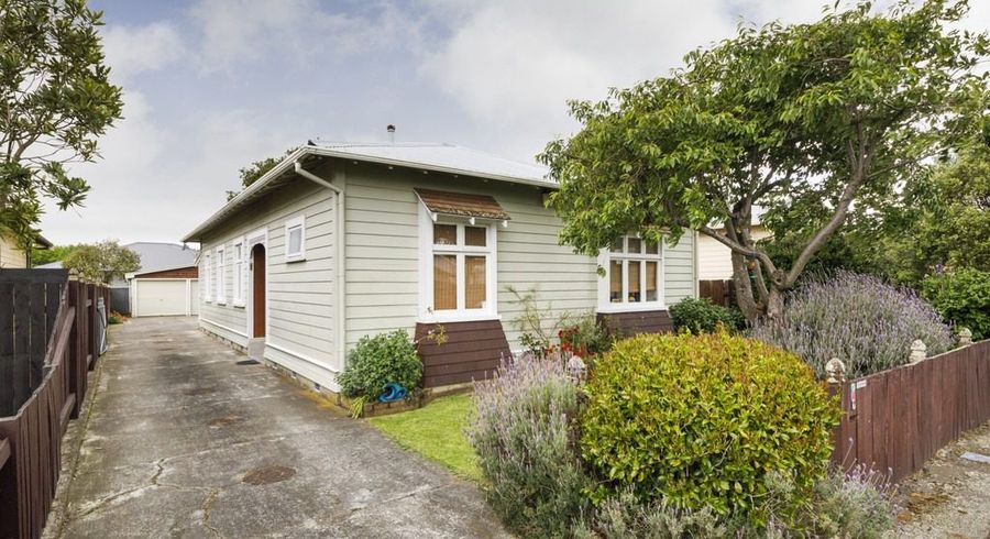  at 9 Oxford Street, Hokowhitu, Palmerston North, Manawatu / Whanganui