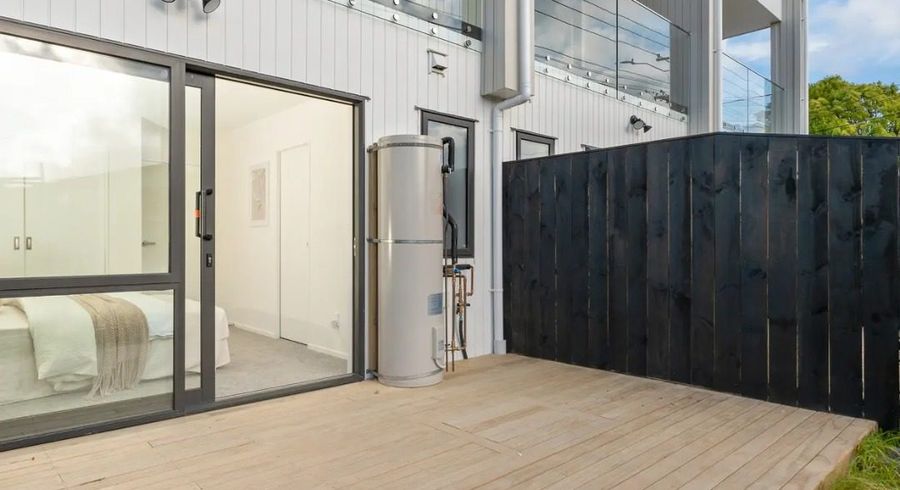  at 2/113 Te Atatu Road , Te Atatu South, Waitakere City, Auckland