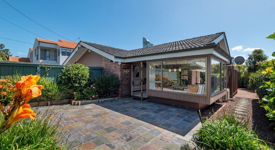  at 18 Sanders Avenue, Takapuna, North Shore City, Auckland
