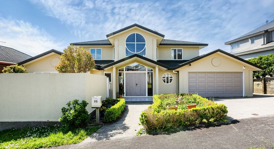  at 35 Halladale Road, Papakowhai, Porirua, Wellington