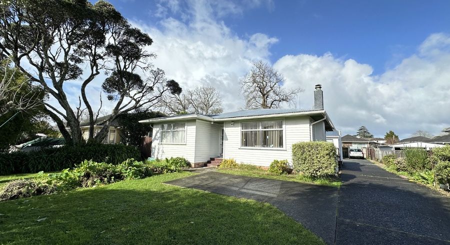  at 21 Te Kanawa Crescent, Henderson, Waitakere City, Auckland