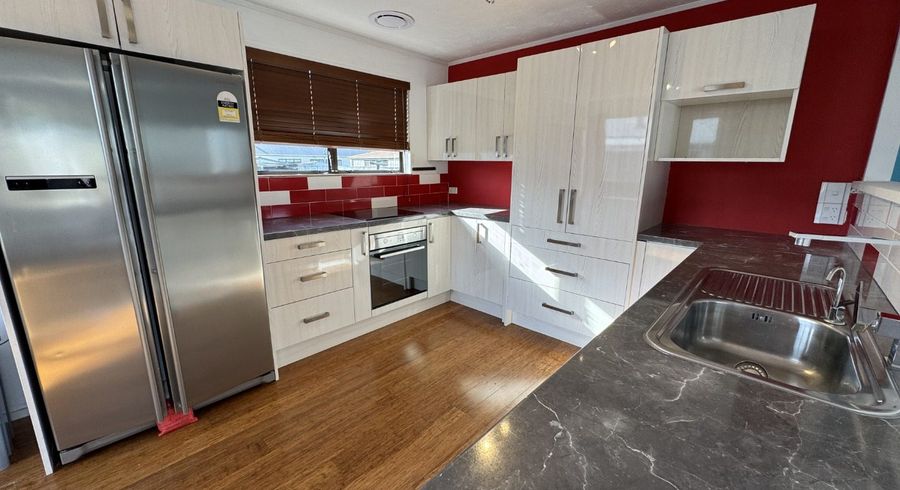  at 9 Moonstone Grove, Birchville, Upper Hutt, Wellington