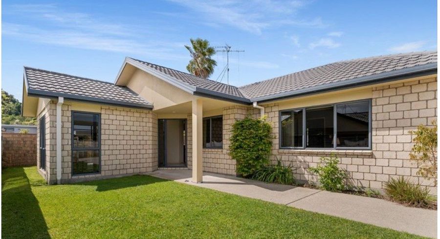  at 5/100 Millers Road, Brookfield, Tauranga
