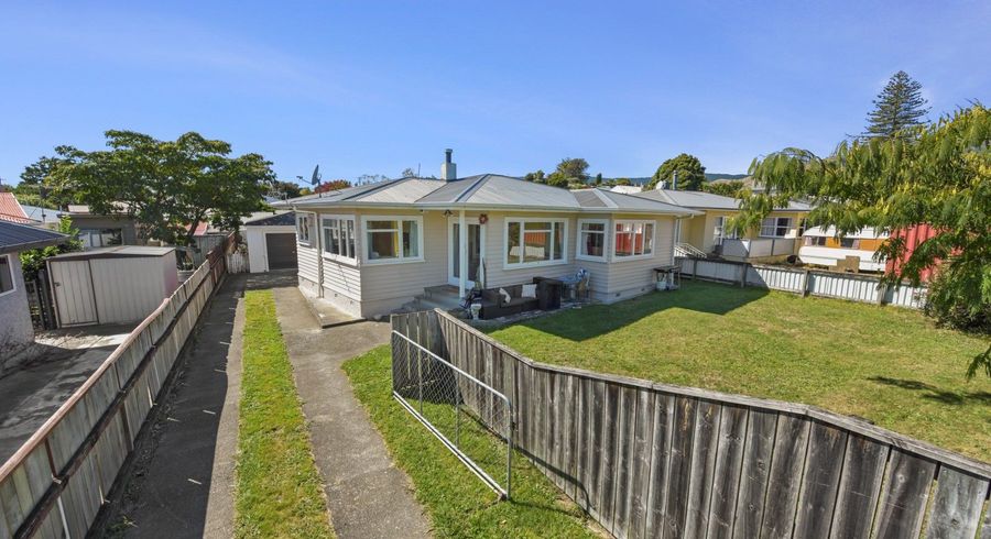  at 1 Barnicoat Place, Richmond