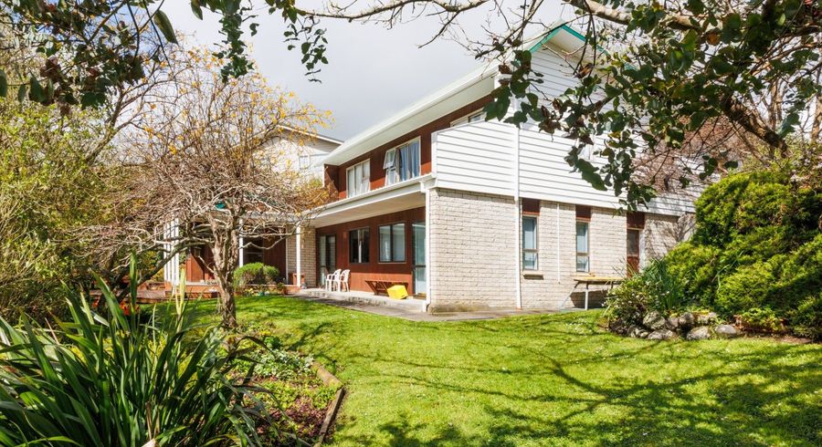  at 16 Clifton Terrace, Fitzherbert, Palmerston North