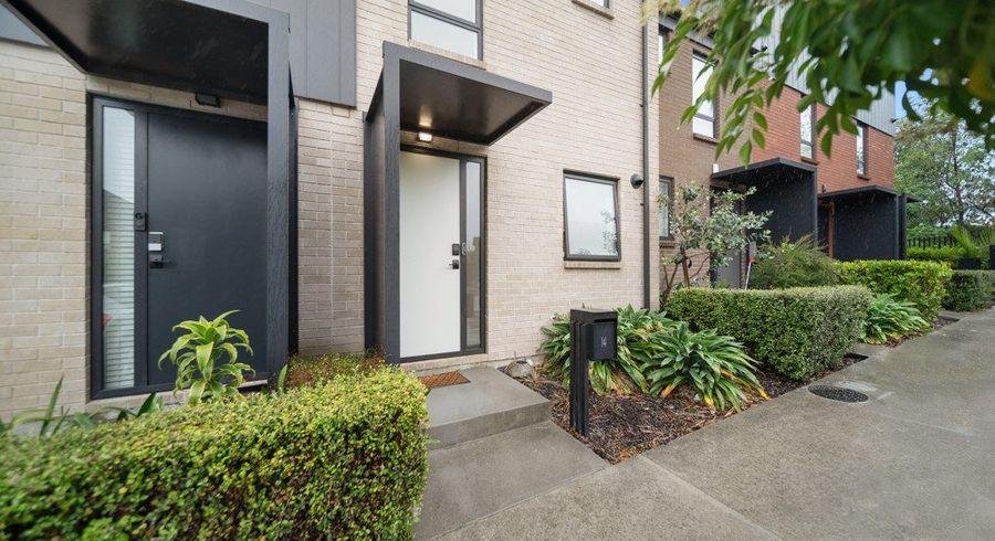  at 14 Rara Lane, Manukau, Manukau City, Auckland