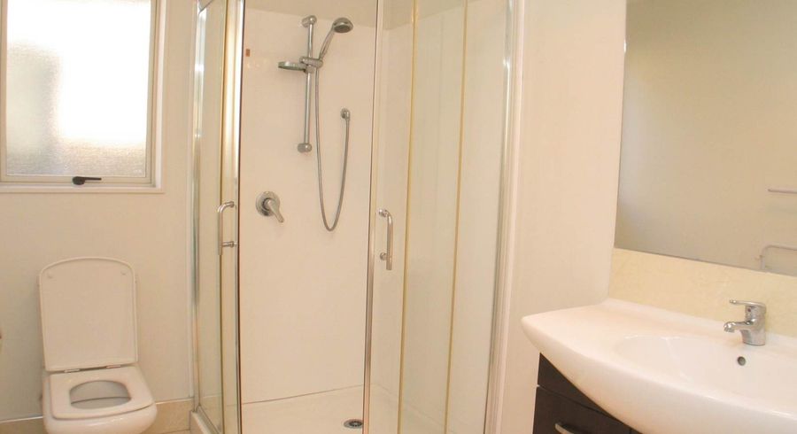  at 31 Masons Road, Oteha, North Shore City, Auckland